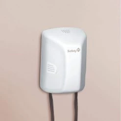 Outlet Cover/Cord Shortner (4-Pack) by Safety 1st -Dasco Pro Sales Store safety 1st outlet plug covers hs3480804 1f 1000